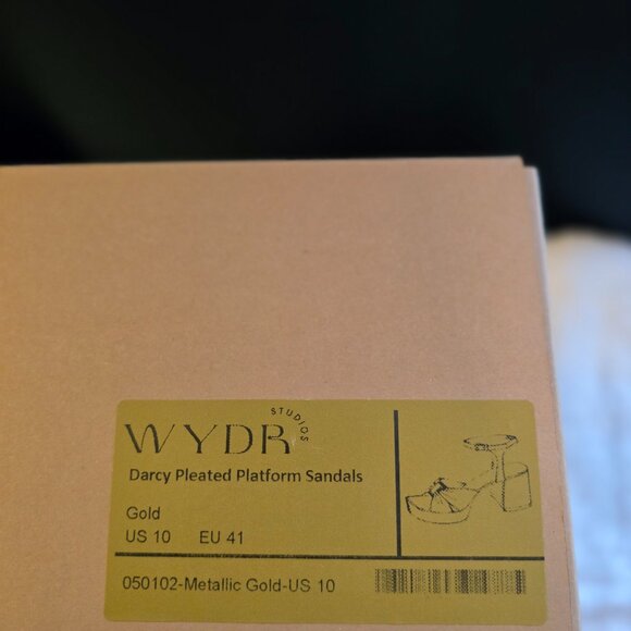 WYDR Darcy Pleated Platform Sandals - Picture 5 of 5